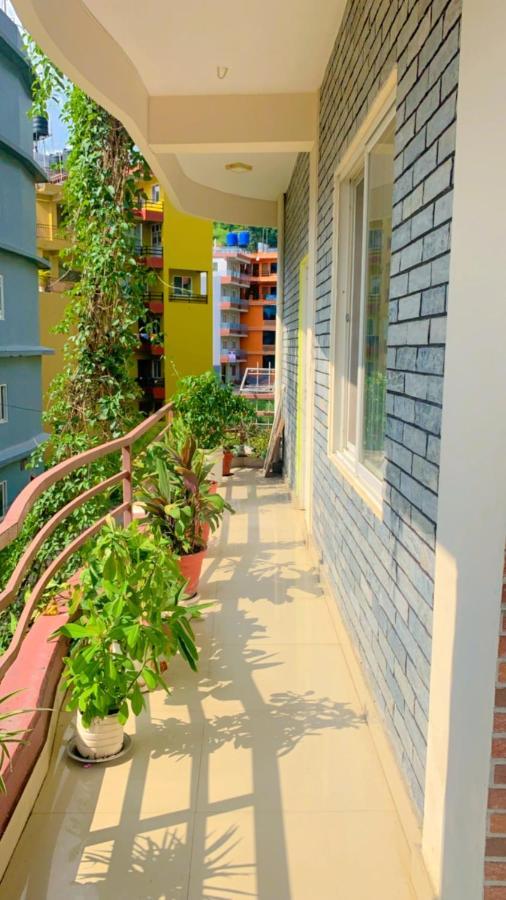 Hotel October Inn Pokhara Exterior photo