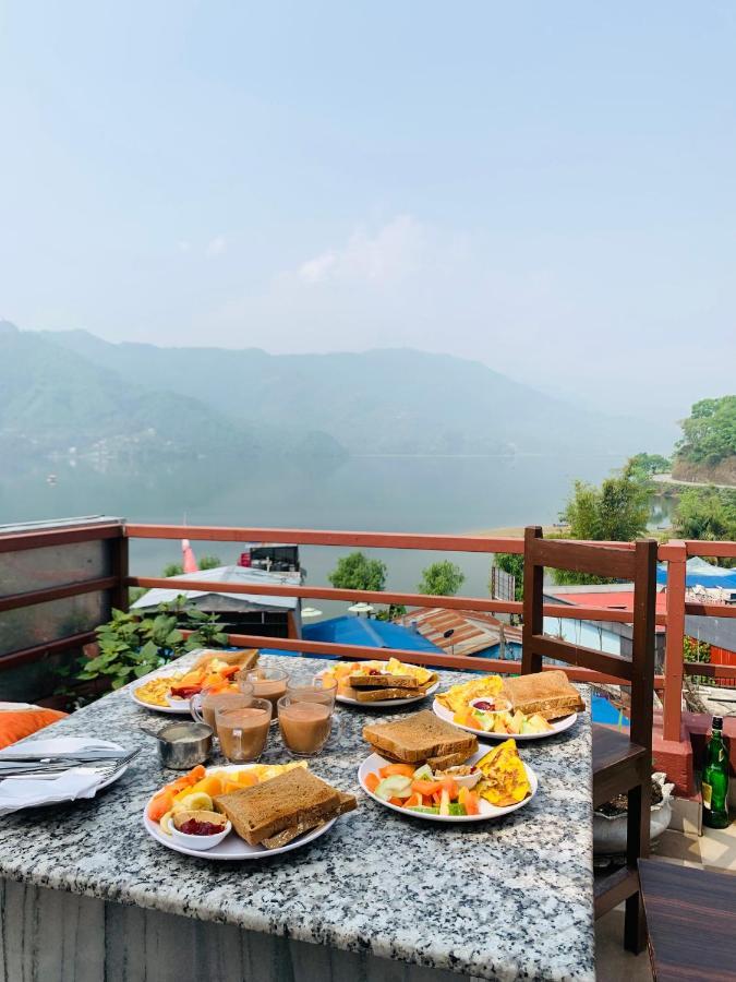 Hotel October Inn Pokhara Exterior photo