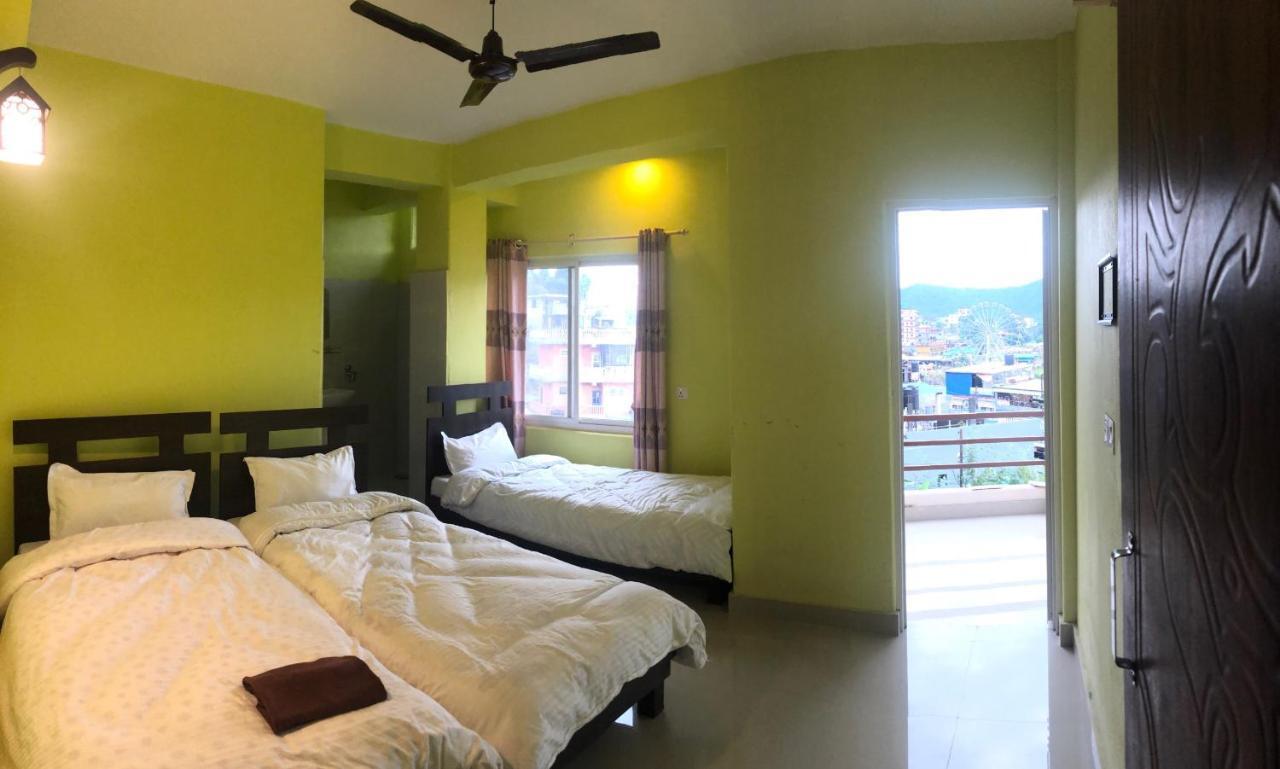 Hotel October Inn Pokhara Exterior photo